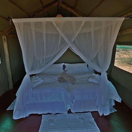 Suricate Tented Lodge Mariental Ngoại thất bức ảnh